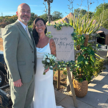 A Wedding Their Way: Jen & Lee’s Lakeside Celebration at Barnacles
