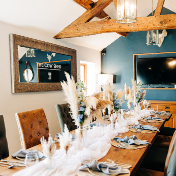 A Wedding Their Way: Jen & Lee’s Lakeside Celebration at Barnacles