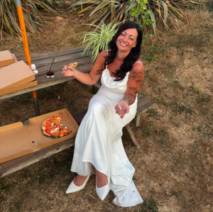 A Wedding Their Way: Jen & Lee’s Lakeside Celebration at Barnacles